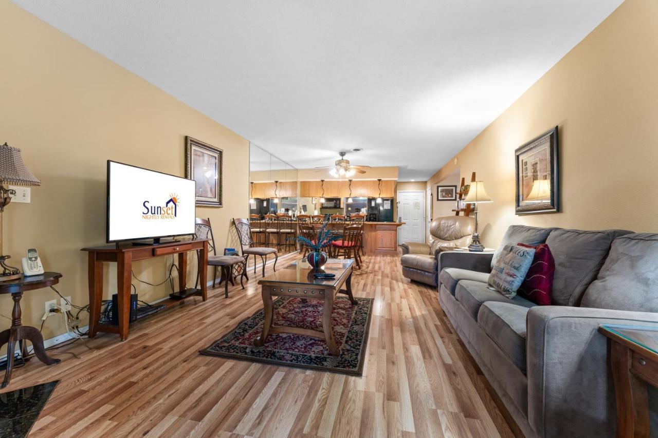 Bluffs Oasis Condo Branson Bagian luar foto